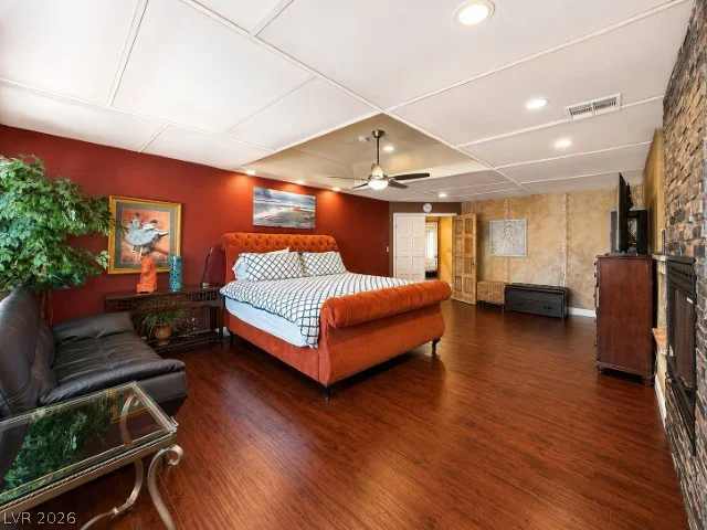 5763 Oakey, Las Vegas, NV 89146