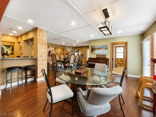 5763 Oakey, Las Vegas, NV 89146