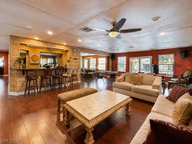 5763 Oakey, Las Vegas, NV 89146