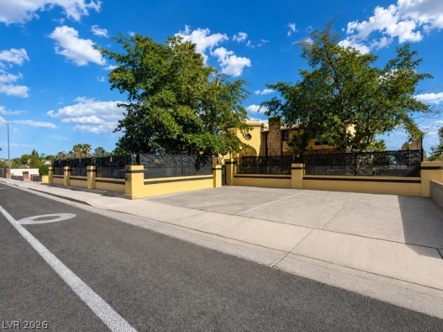 5763 Oakey, Las Vegas, NV 89146