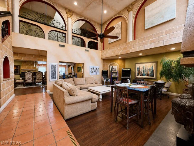 5763 Oakey, Las Vegas, NV 89146