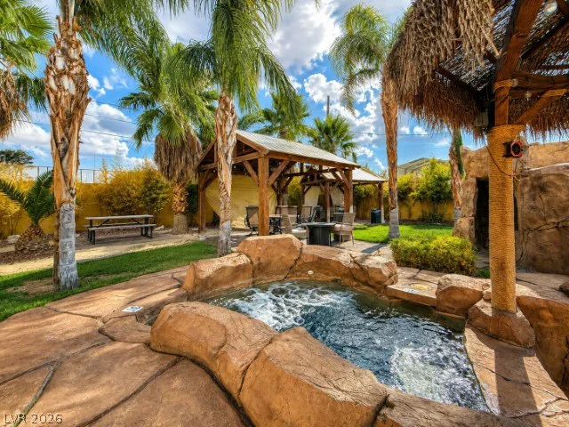 5763 Oakey, Las Vegas, NV 89146