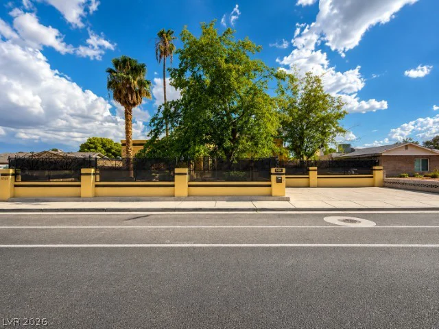 5763 Oakey, Las Vegas, NV 89146
