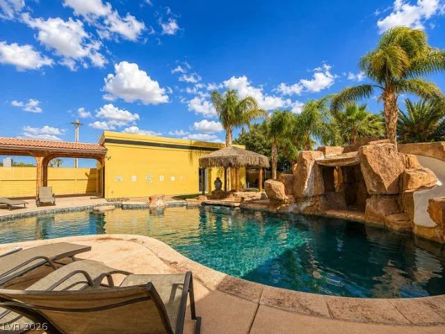 5763 Oakey, Las Vegas, NV 89146