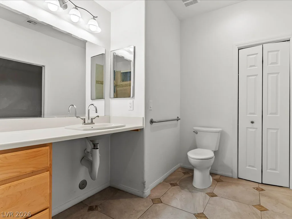 10034 Canyon Dunes, Las Vegas, NV 89147