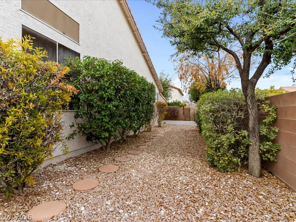 10034 Canyon Dunes, Las Vegas, NV 89147