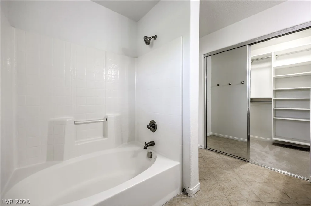 10720 Attleboro Park, Las Vegas, NV 89129