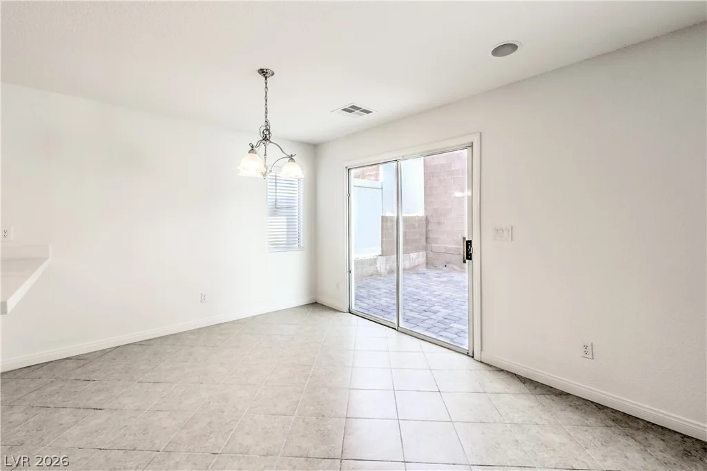 10720 Attleboro Park, Las Vegas, NV 89129