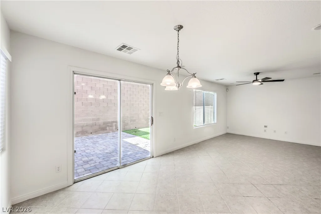 10720 Attleboro Park, Las Vegas, NV 89129