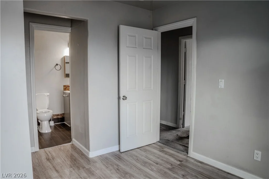 555 Roxella, Las Vegas, NV 89110