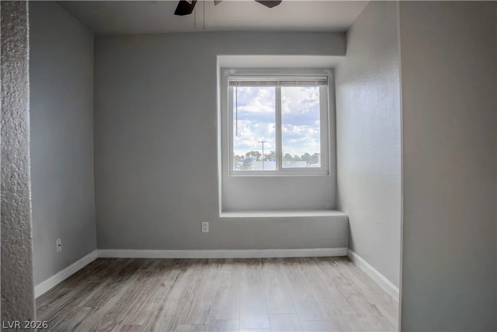 555 Roxella, Las Vegas, NV 89110