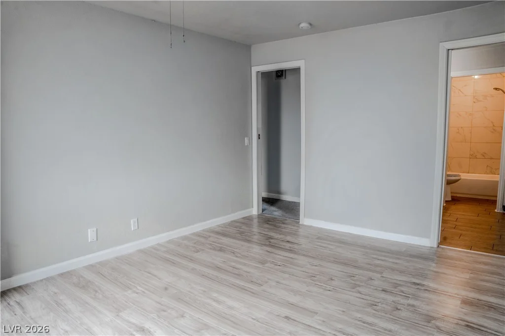555 Roxella, Las Vegas, NV 89110