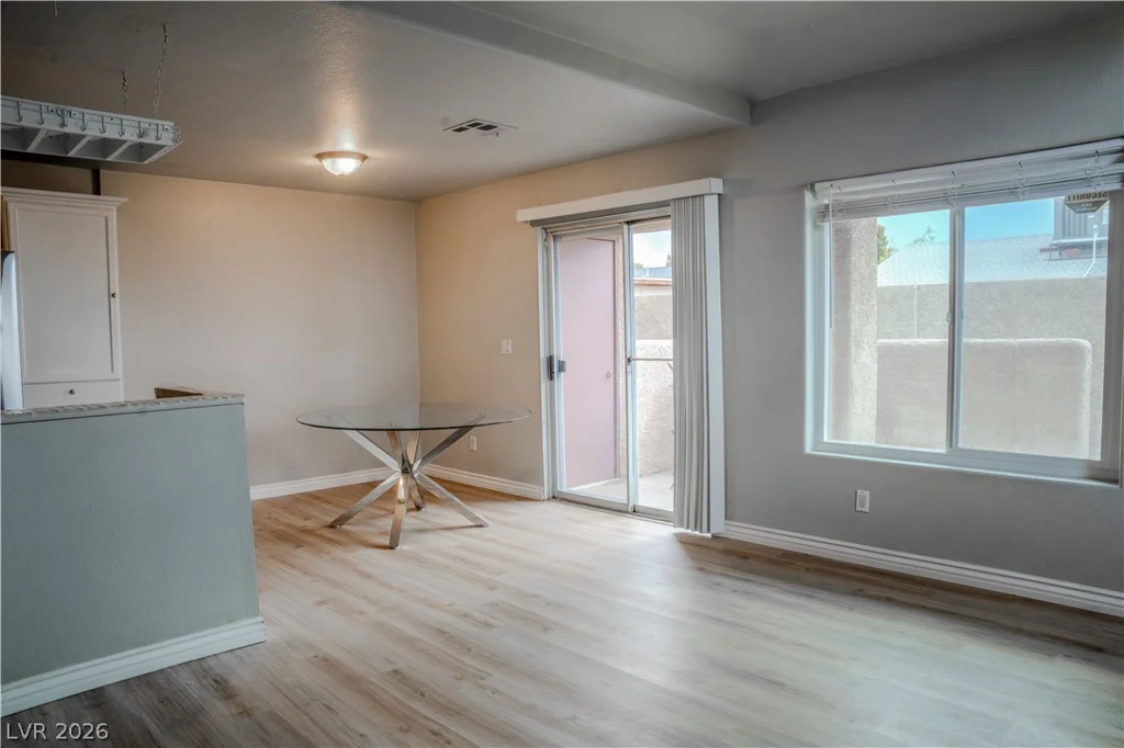 555 Roxella, Las Vegas, NV 89110