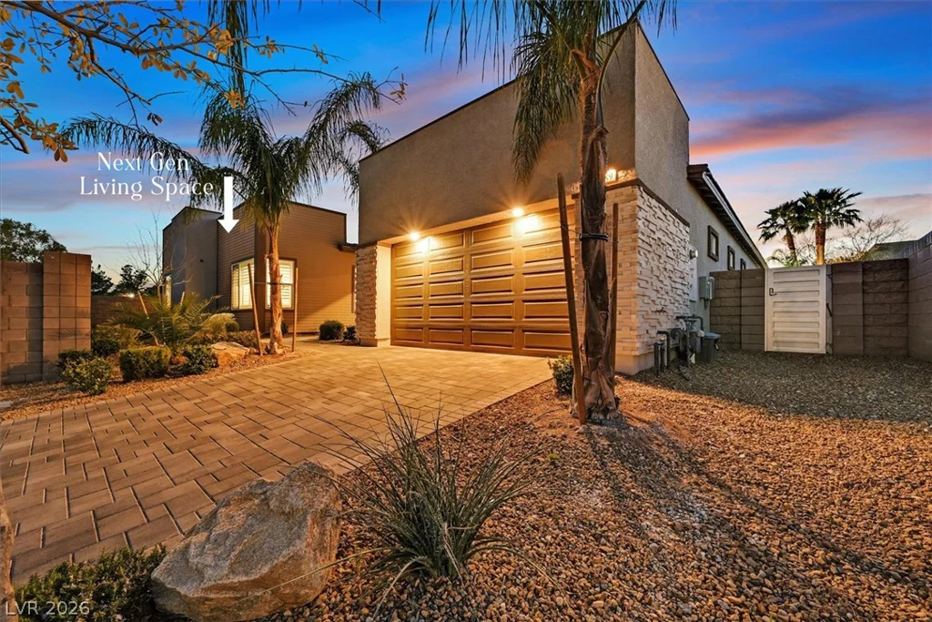 2689 Pioneer Estates, Las Vegas, NV 89117