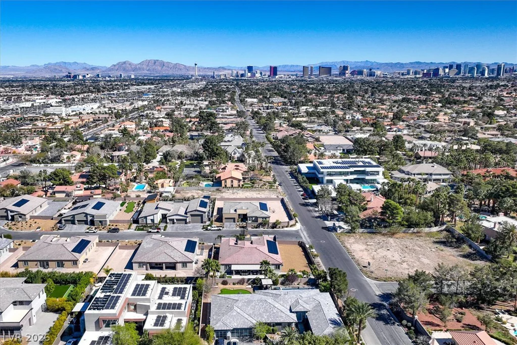 2689 Pioneer Estates, Las Vegas, NV 89117