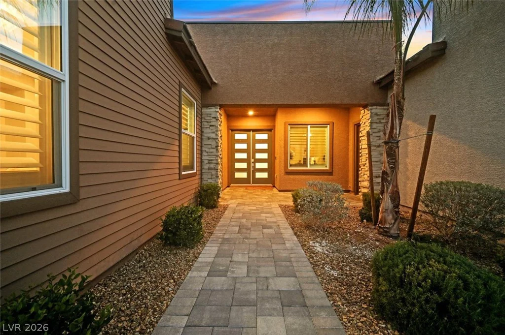 2689 Pioneer Estates, Las Vegas, NV 89117
