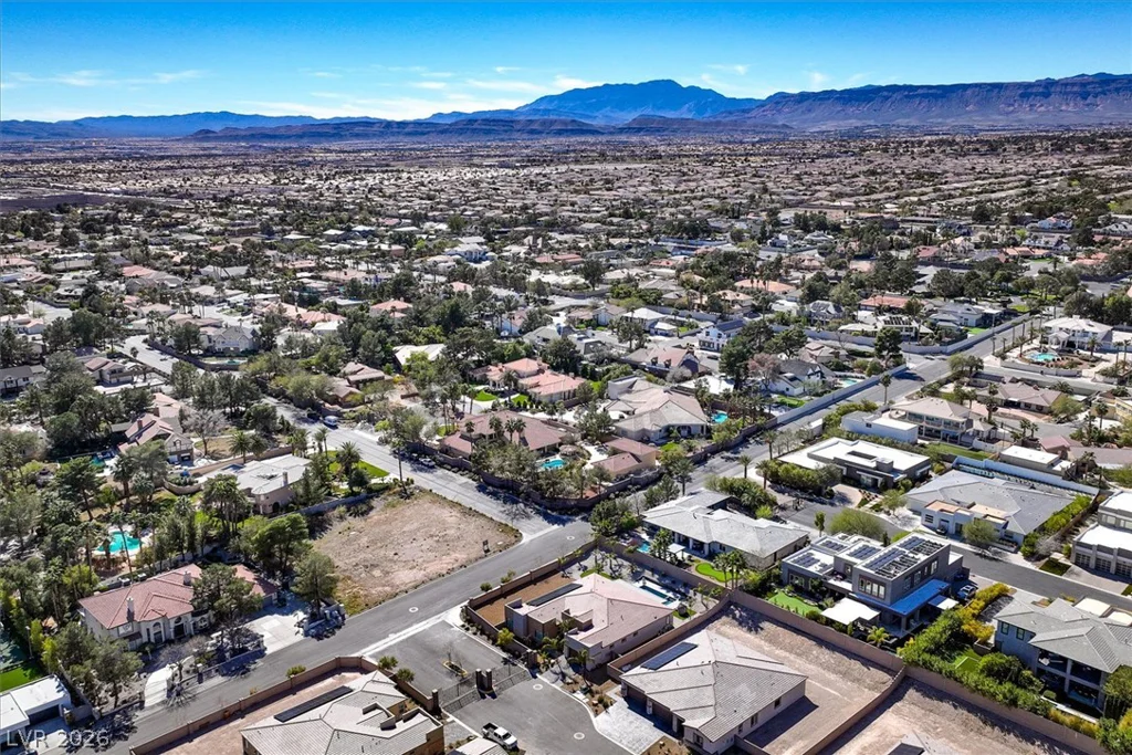 2689 Pioneer Estates, Las Vegas, NV 89117