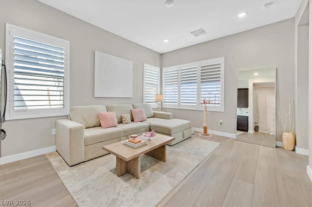 2689 Pioneer Estates, Las Vegas, NV 89117
