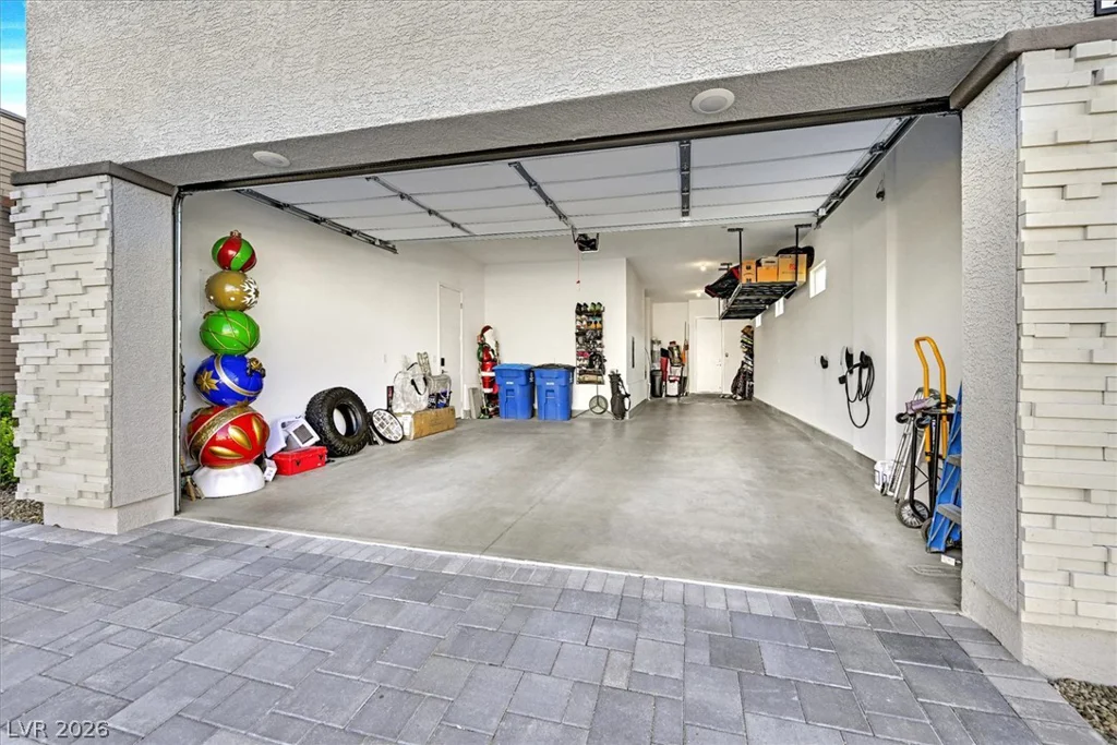 2689 Pioneer Estates, Las Vegas, NV 89117