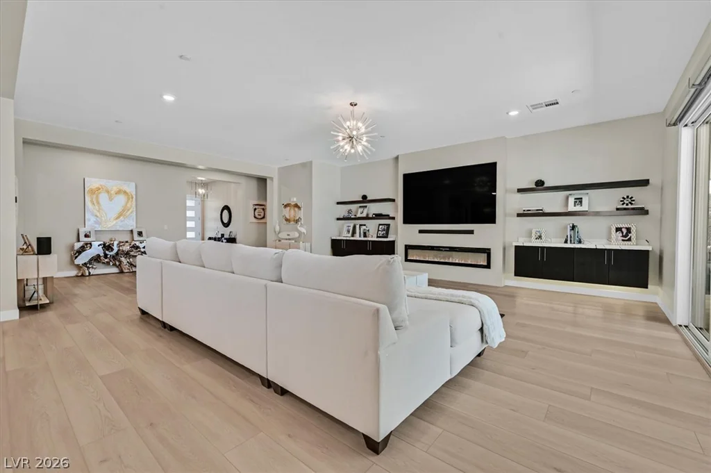 2689 Pioneer Estates, Las Vegas, NV 89117
