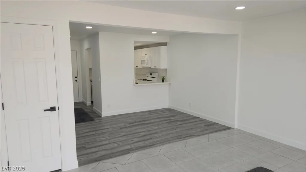 2373 Cardiff, Las Vegas, NV 89108