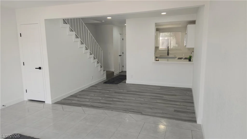 2373 Cardiff, Las Vegas, NV 89108