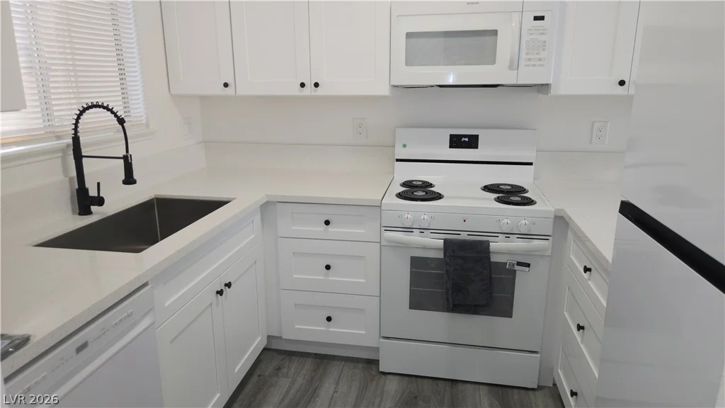 2373 Cardiff, Las Vegas, NV 89108