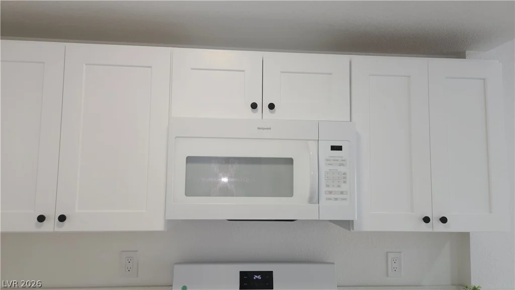 2373 Cardiff, Las Vegas, NV 89108