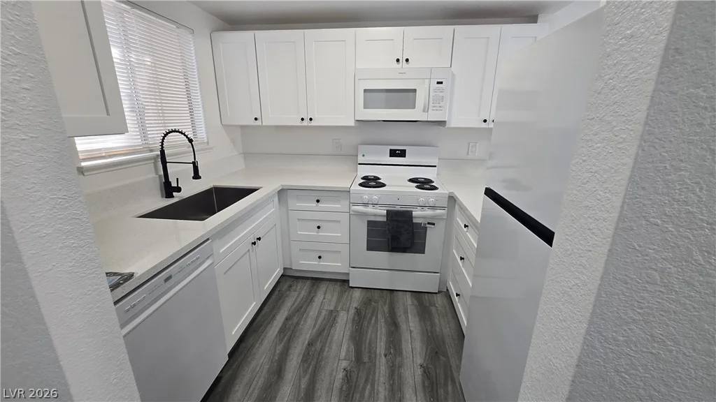 2373 Cardiff, Las Vegas, NV 89108