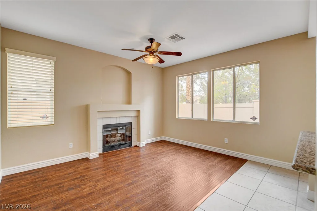 1612 Country Hollow, Las Vegas, NV 89117