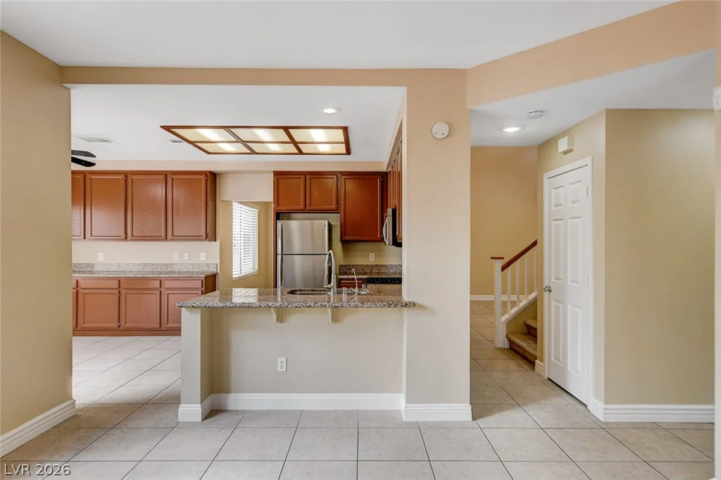 1612 Country Hollow, Las Vegas, NV 89117