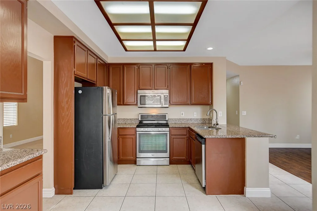 1612 Country Hollow, Las Vegas, NV 89117