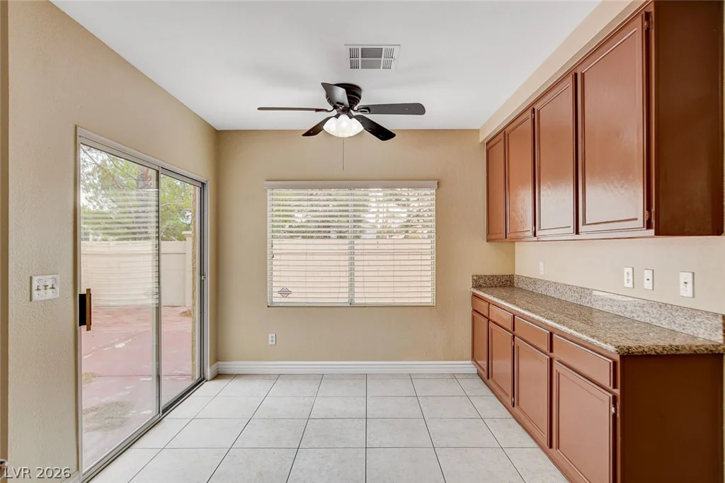 1612 Country Hollow, Las Vegas, NV 89117