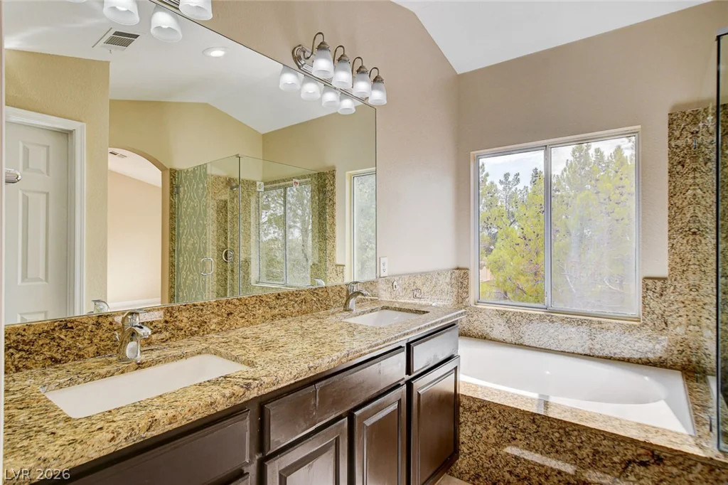 1612 Country Hollow, Las Vegas, NV 89117