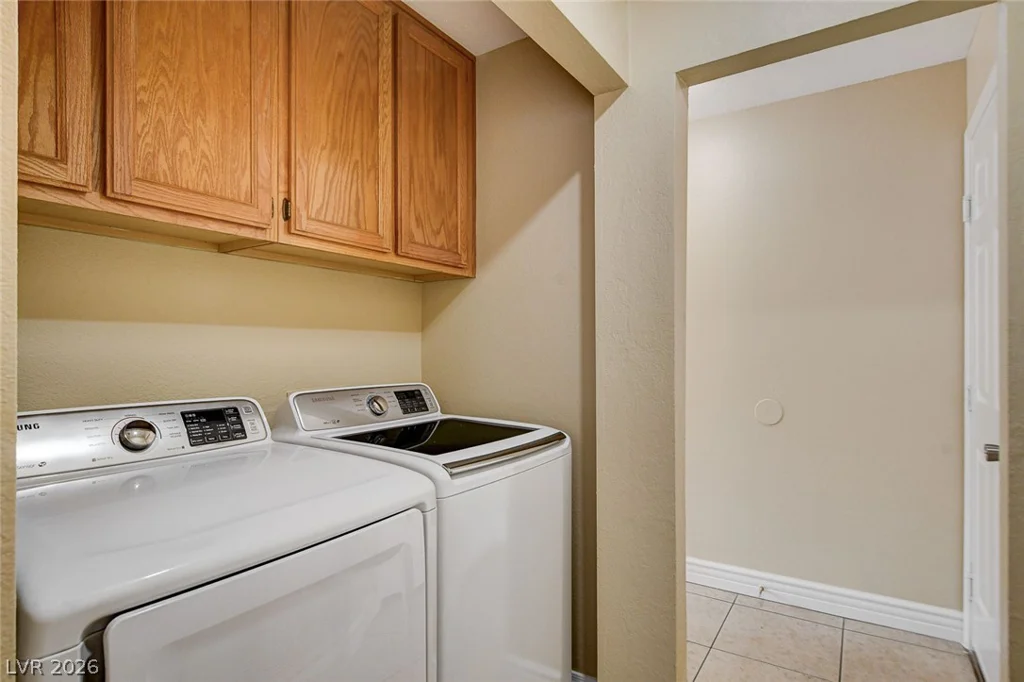1612 Country Hollow, Las Vegas, NV 89117