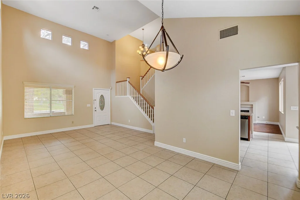 1612 Country Hollow, Las Vegas, NV 89117