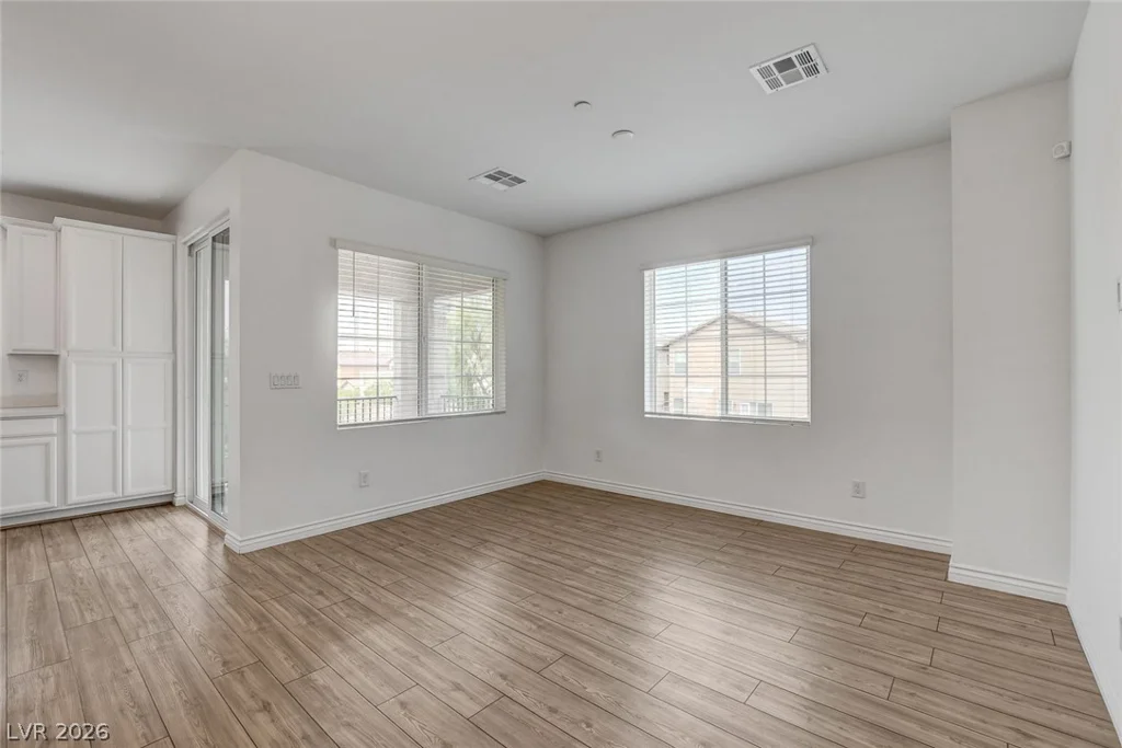 25 Barbara, Las Vegas, NV 89183