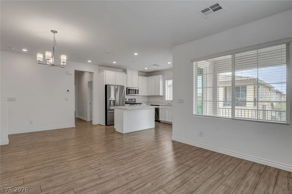 25 Barbara, Las Vegas, NV 89183