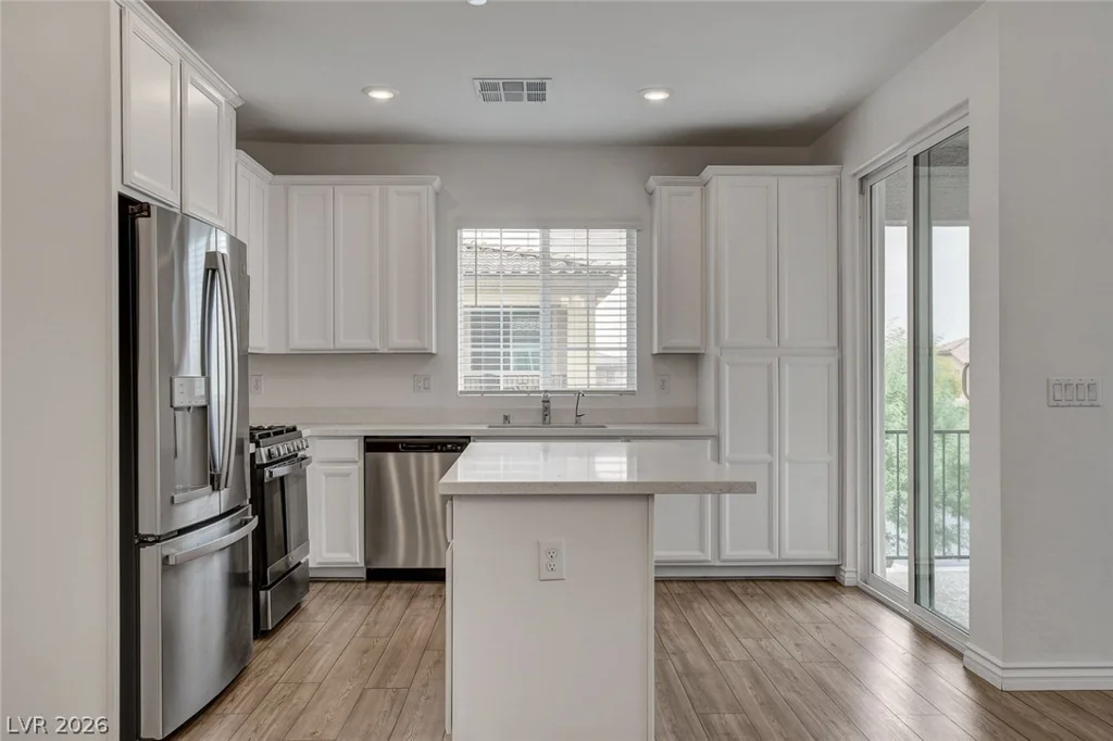 25 Barbara, Las Vegas, NV 89183