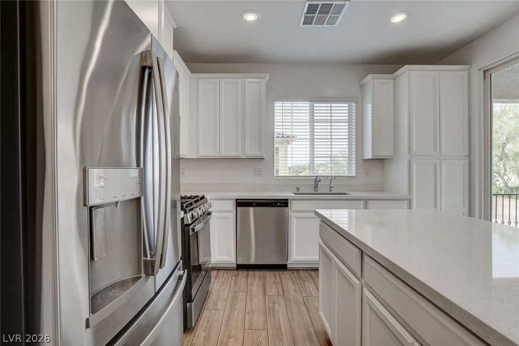 25 Barbara, Las Vegas, NV 89183