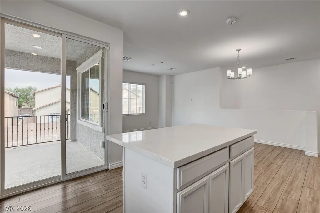 25 Barbara, Las Vegas, NV 89183