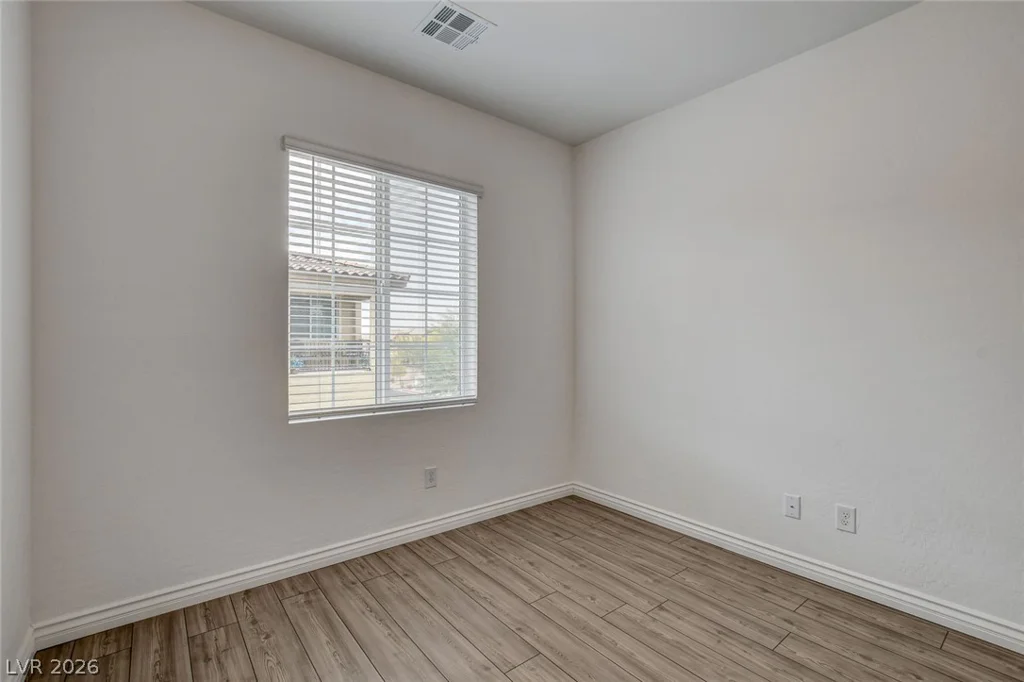 25 Barbara, Las Vegas, NV 89183