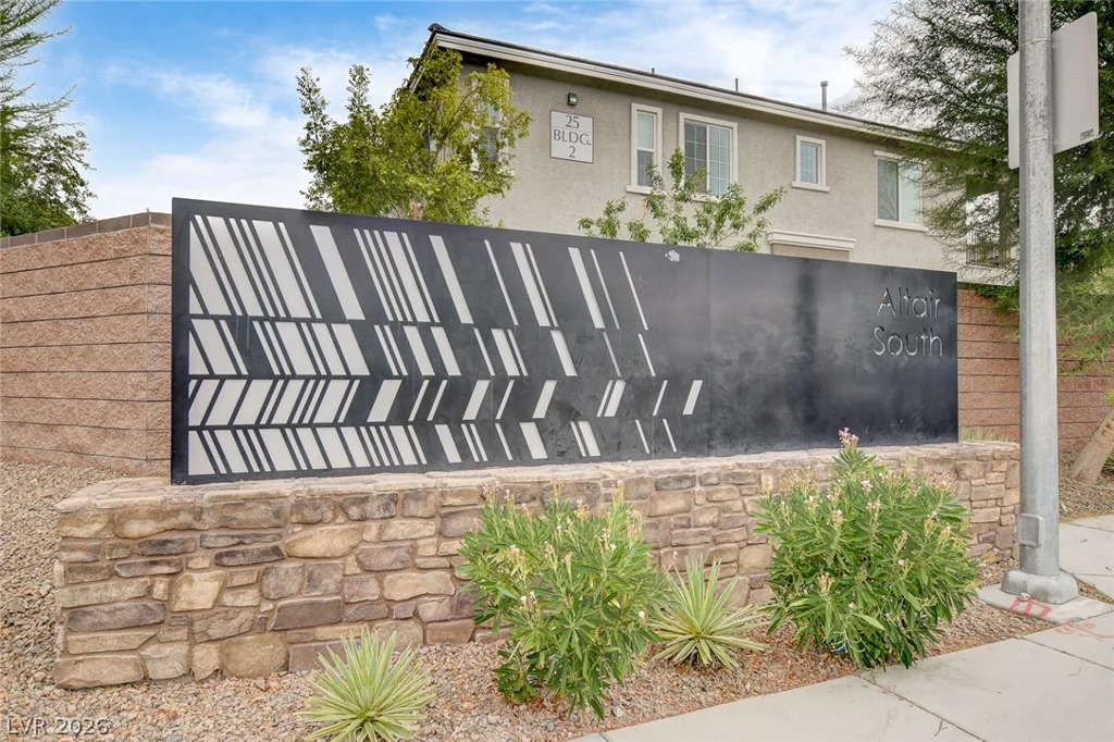 25 Barbara, Las Vegas, NV 89183