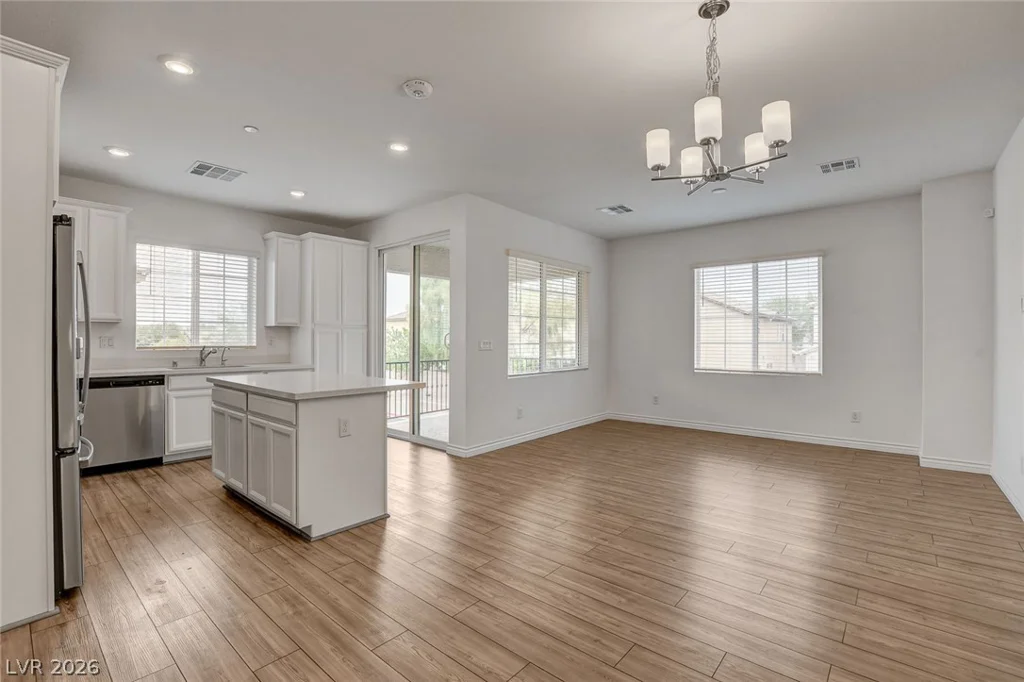 25 Barbara, Las Vegas, NV 89183