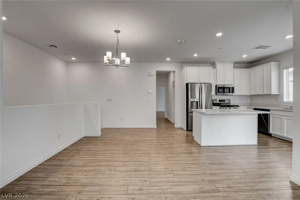 25 Barbara, Las Vegas, NV 89183
