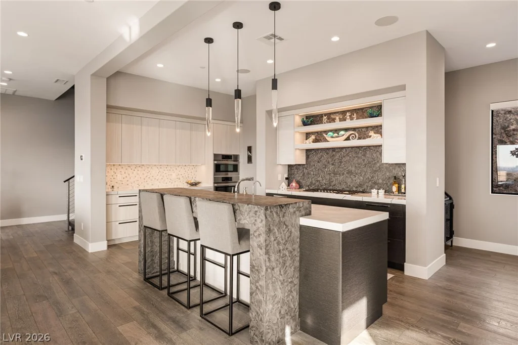406 Tranquil Peak, Henderson, NV 89012