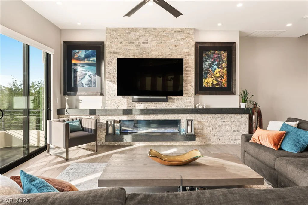 406 Tranquil Peak, Henderson, NV 89012