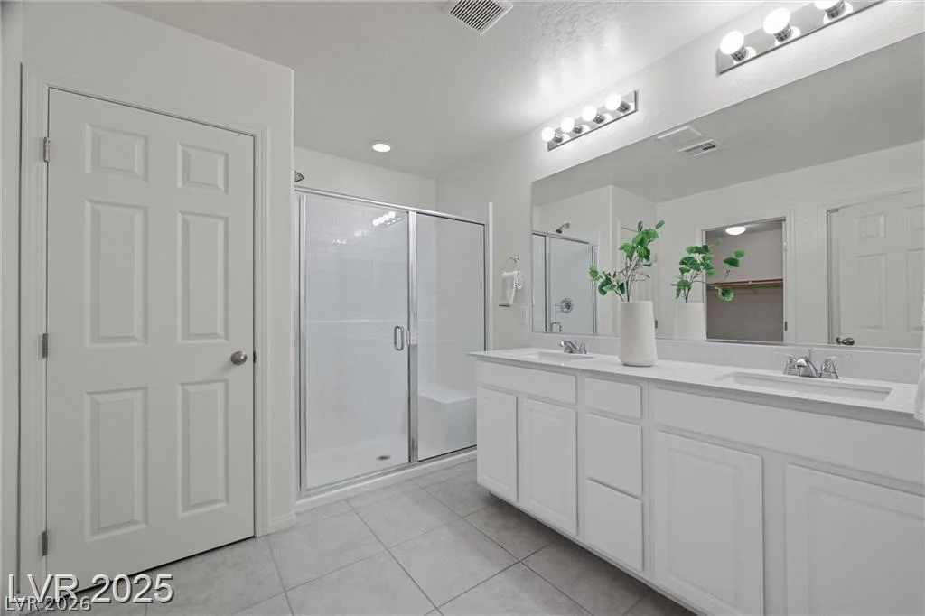 12521 Lylan Ridge, Las Vegas, NV 89138