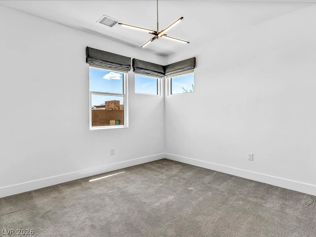 12070 Granite Canyon, Las Vegas, NV 89138