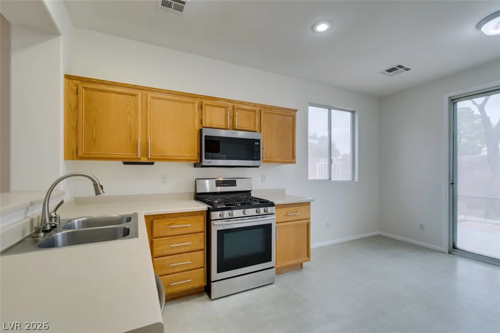 9912 Oriole Crest, Las Vegas, NV 89117